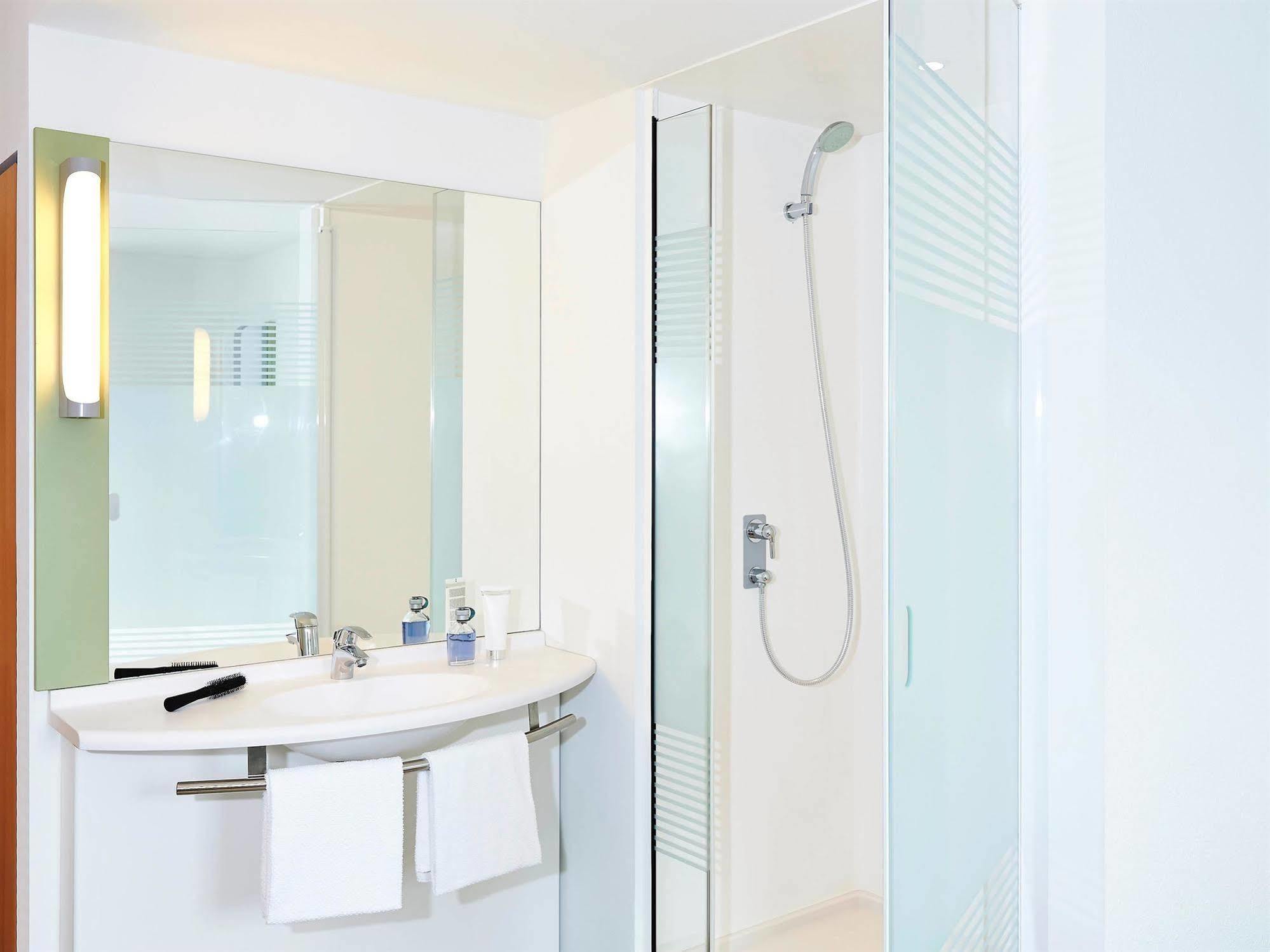 Ibis Budget West * Zürich